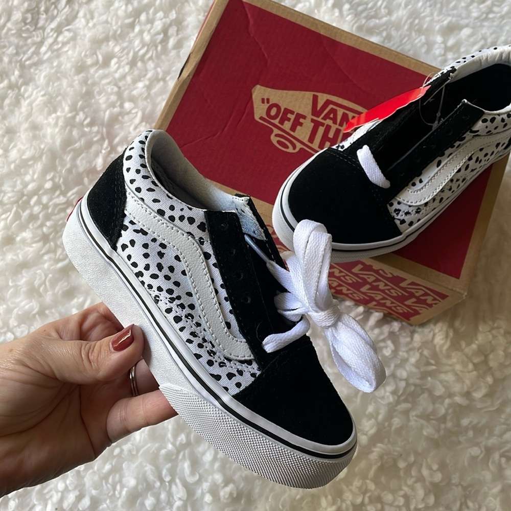 NWT Kids Old Skool Vans